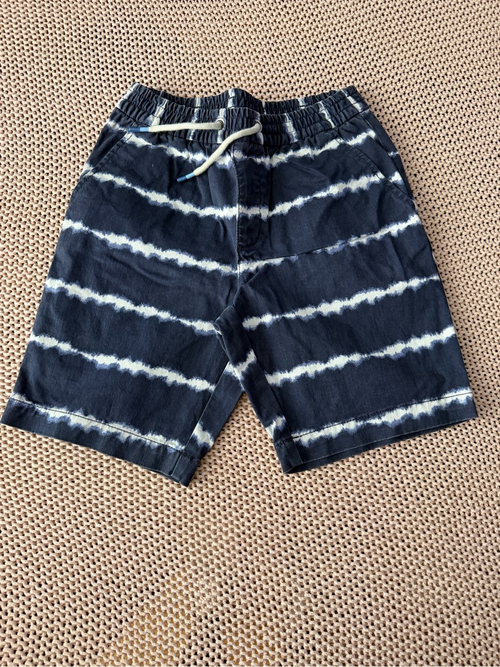 Gap kids navy blue tie-dye shorts with white horizontal stripes, size L #tiedye